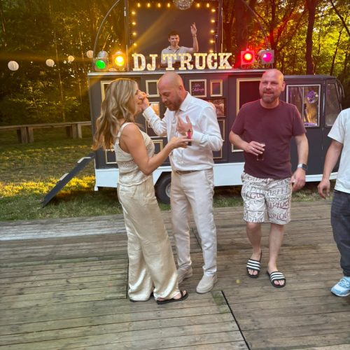DJ Truck